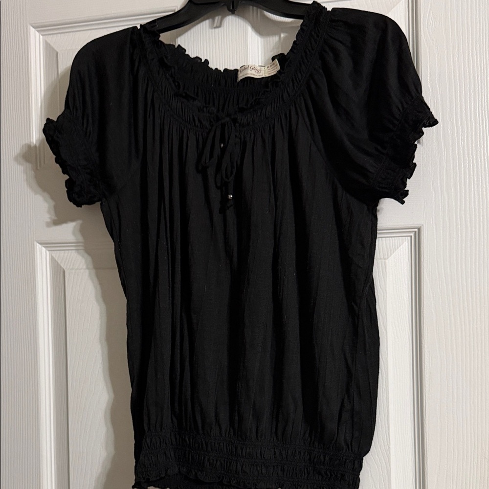 Faded Glory Black Blouse with Ruffled Sleeves